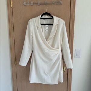 *NWT Abercrombie & Fitch Long Sleeved Blazer Dress Size L
